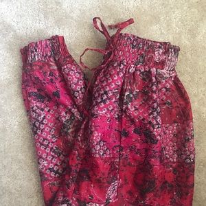 Urban Outfitters Joggers 🌹